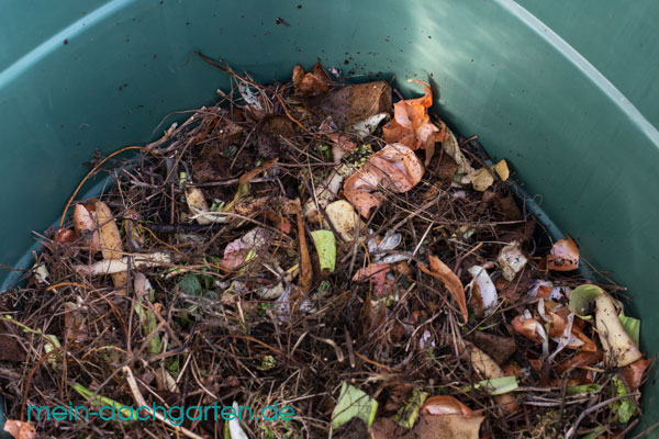 Kompostfüllung im März 2014